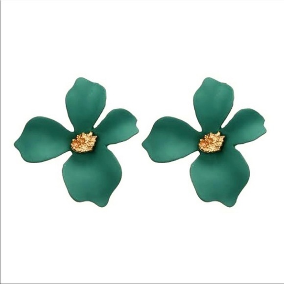 MATTE EMERALD GREEN BLOOMING ORCHIDS WITH GOLD KNOT CENTER FLOWER STUD - Picture 3 of 3